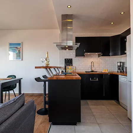 Daire Open Sky Terrace Lage 1 Bdr & Parking *