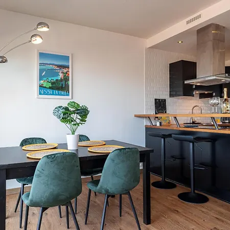 Daire Open Sky Terrace Lage 1 Bdr & Parking