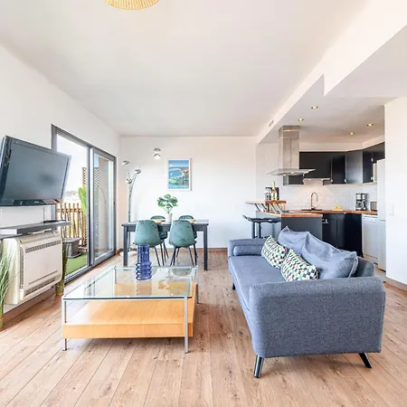Open Sky Terrace Lage 1 Bdr & Parking Daire